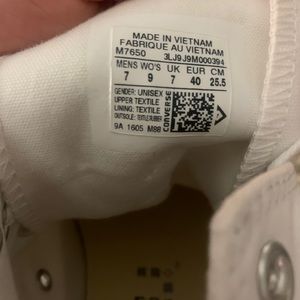 White Converse Chucks High Tops